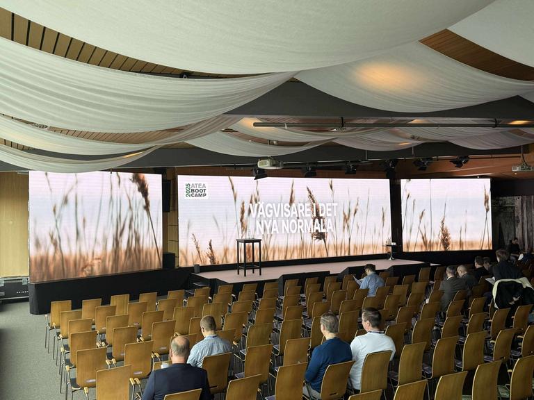 Linson levererar storbildsskärmar till Atea Konferens i Halmstad 2025